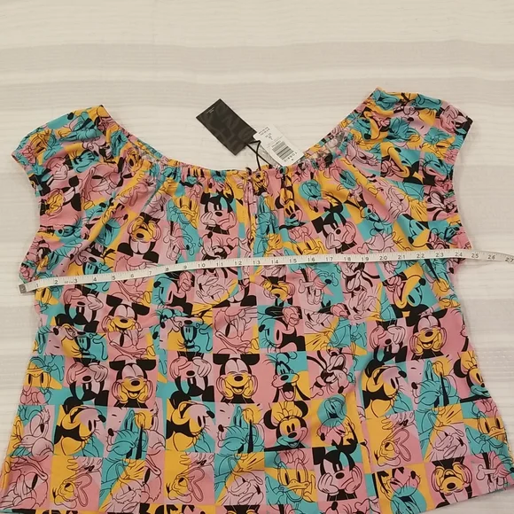 Torrid Mickey And Friends Retro Off Shoulder Short Sleeve Shirt Top, size 3 - Picture 2 of 13